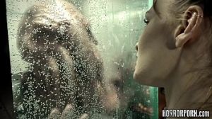 Франкенштейн разозлился и трахнул своего создателя